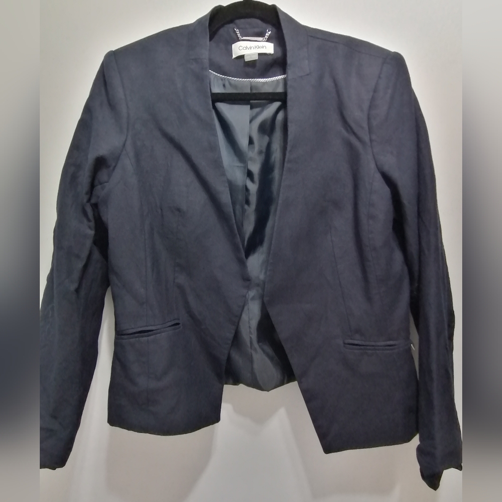 Calvin Klein Blue Tailored Blazer with Modern Lapels